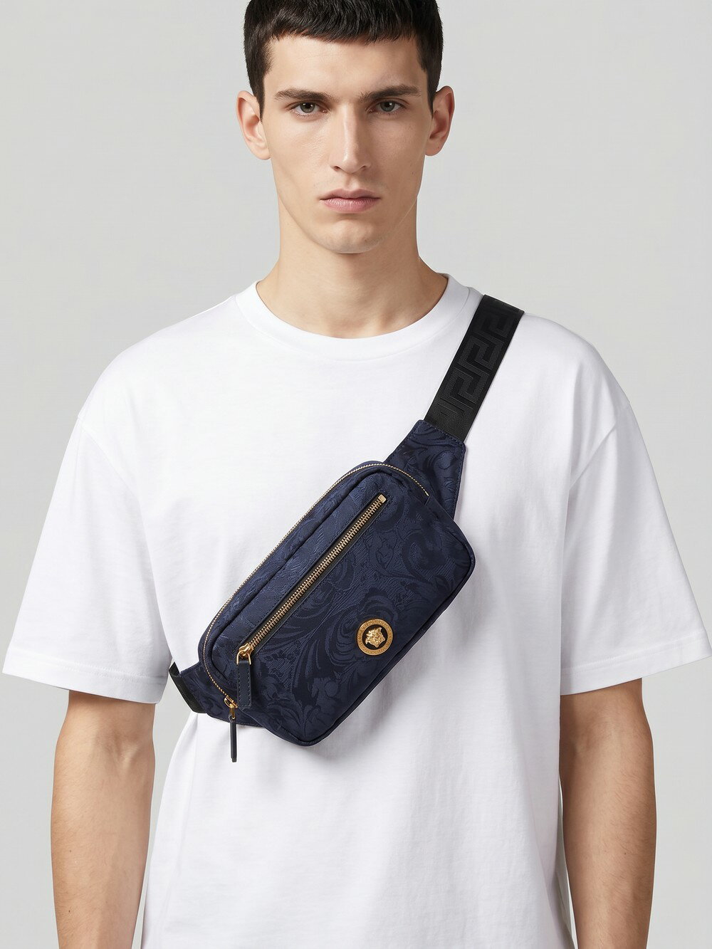 Rakuten - ヴェルサーチ バッグ メンズ メドゥーサ バロック ベルトバッグ VERSACE 1020743