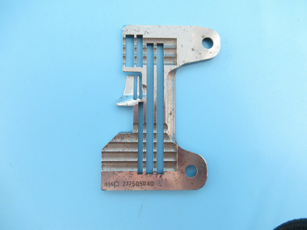 【中古】純正品ペガサス　代表機種EX5200シリーズ　針板（3N 2x4）　パーツNO-277505R40