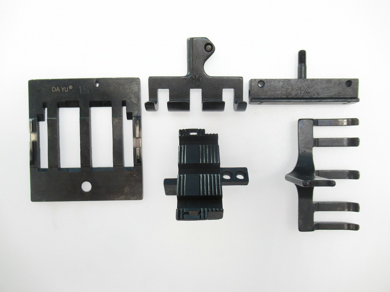 【中古品】1本針総合送りミシン用ゲ−ジセット 針幅1-3/4