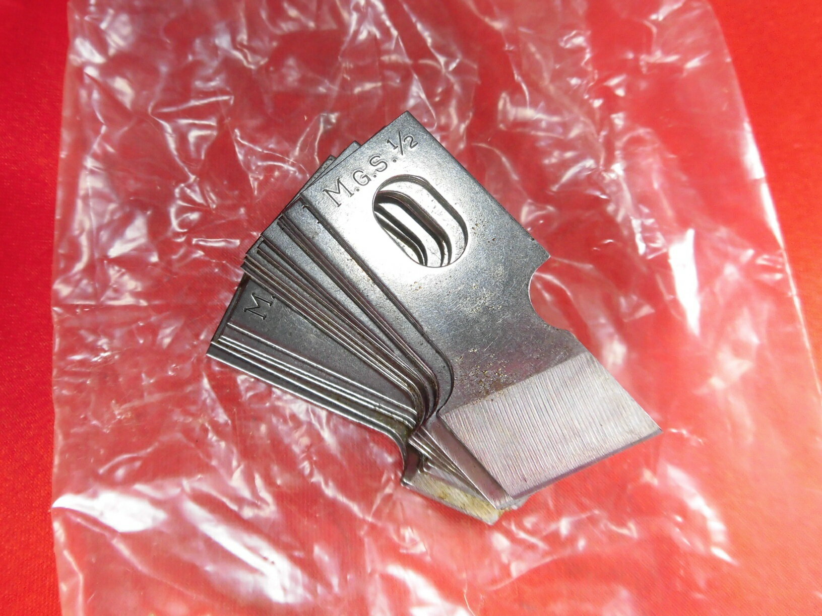 M.G.S　穴かがりメス　日本製　1/2　12.7mm　【1枚単価220円】