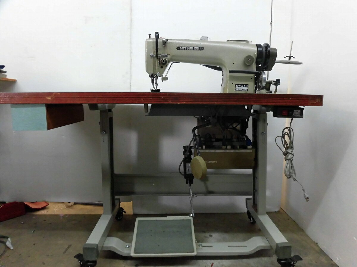 【中古】三菱ミシン MITSUBISHI ミツビシ モデルNO DY-349型 1本針本縫い上下送りミシン 脚卓 モーター100V仕様セット 返し縫い装置:タッ...