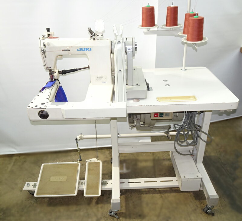 【中古】 JUKI ジューキ MS-191 頭部 白色 2本針腕型2重環縫いミシン 針幅6.4mm ミシン頭部・先引きプーラー・テーブル・脚・クラッチモーター2...
