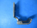 【中古】日本製 SUISEI P112B 1/4右爪付き押さえ金 針幅6.4mm用です。