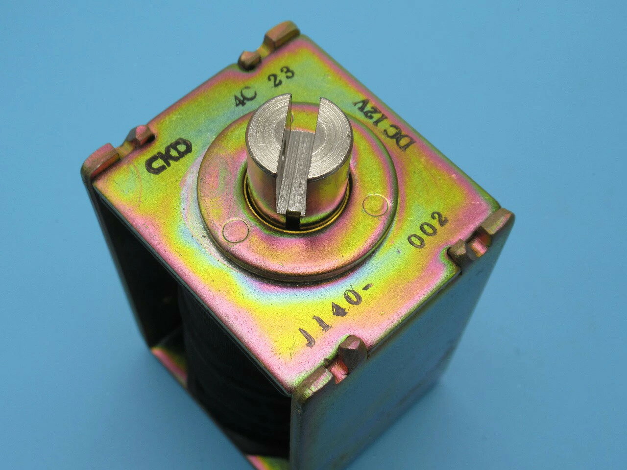 【純正品】三菱 PLK-03BTA型用ソレノイド（押さえ）　 SOLENOID　パーツ番号：M90000095です