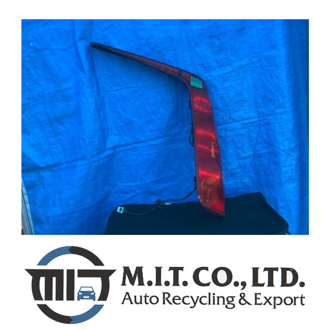 【中古】DBA E11 ノート (2005) 左（L) テールランプ KOITO 220-63780 MIT 24082809 美品