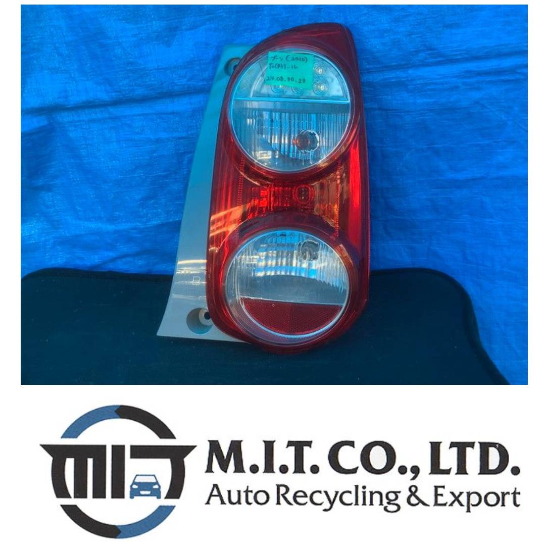 【中古】DBA M600S ブーン ( 2010) 右（R) テールランプ P12 MIT 24083023 美品