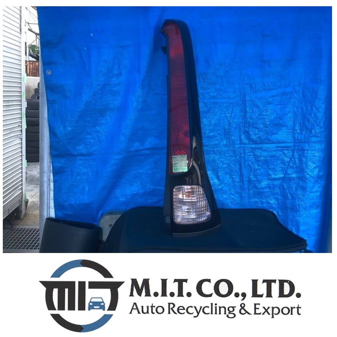 【中古】CC25 セレナ (2009) 右（R) テール ランプ KH3 MIT 24101088