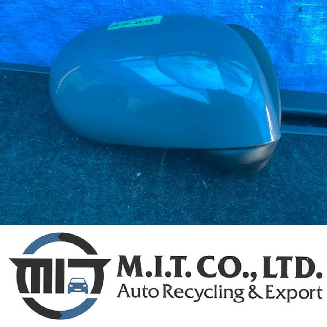 【中古】DBA Z12 キューブ (2010) 左（L) テールランプ P8187 K13 MIT 25012546