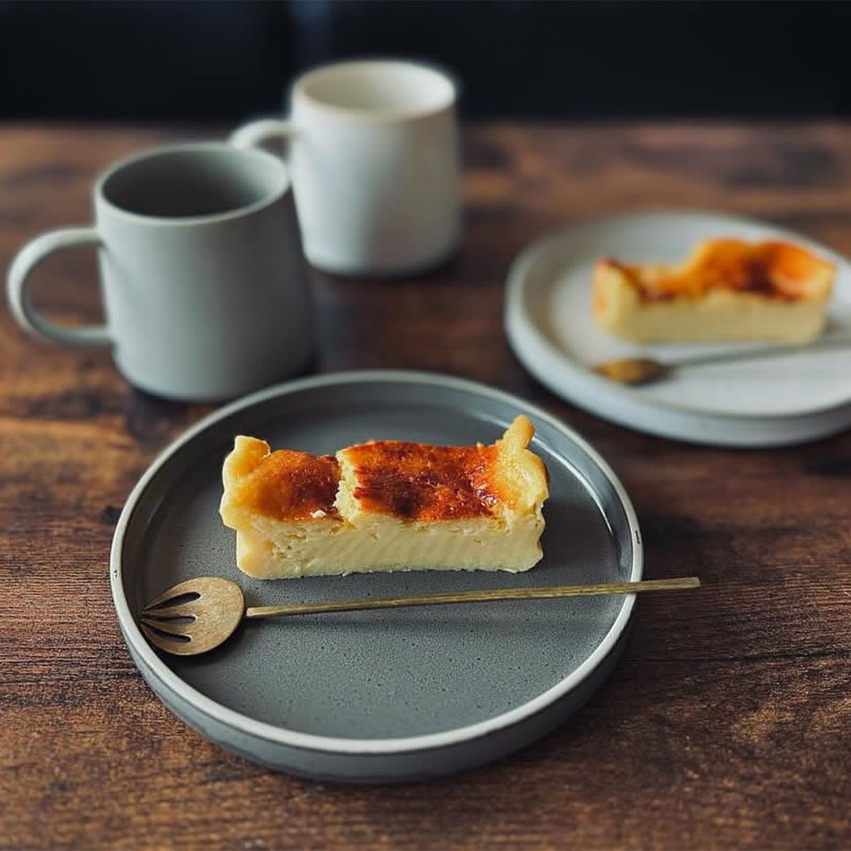 ケーキ皿 おしゃれ【300円OFFクーポン】プレートM 取皿 Ecru 食器 ケーキ皿 デザートプレート トレー 迎春 お正月 クリスマス プレートおやつ ケーキ お菓子 おかず デザート かわいい おしゃれ シック 贈り物 プレゼント ギフト 美濃焼 陶器 器 うつわ 国産 カフェ風 北欧 (2)