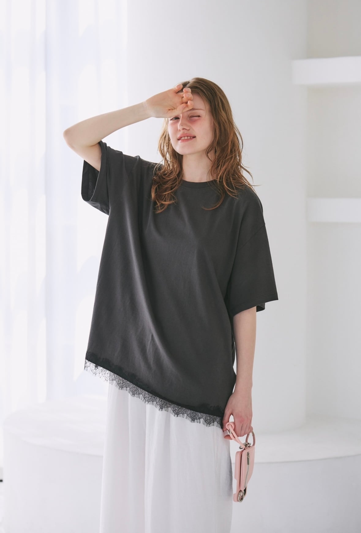 big silhouette lace tee
