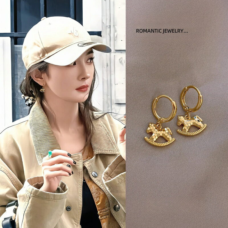 Rakuten - ピアス イヤリング レディース 耳留め 新中式 十二生肖 馬 モチーフ 軽奢風 デイリー おしゃれ ゴールド シルバー プレゼント ギフト 本命年 記念日 Runea Code