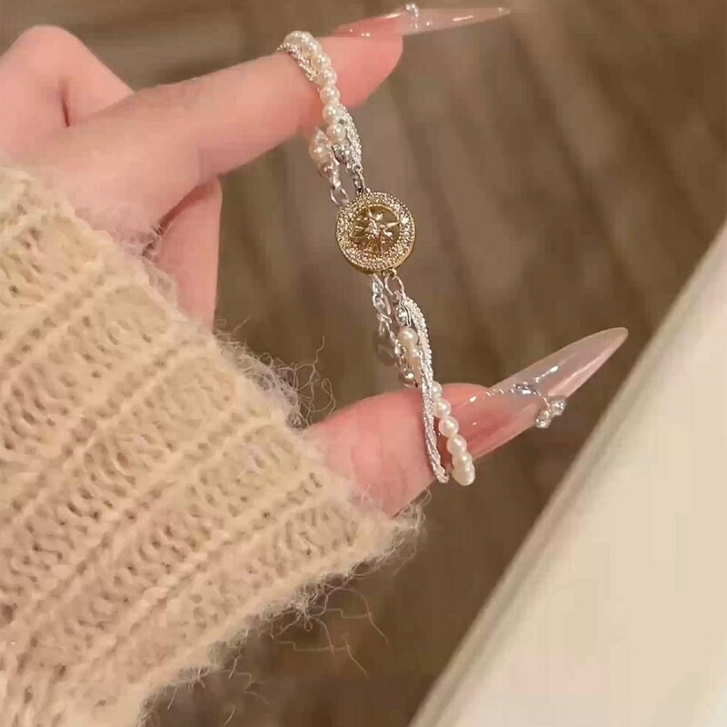 Rakuten - ブレスレット レディース パール アクセサリー フレンチレトロ 星 デザイン ジルコニア イミテーションパール 軽奢 おしゃれ かわいい フォーマル デイリー 合わせやすい プレゼント ギフト 女性用 Runea Code