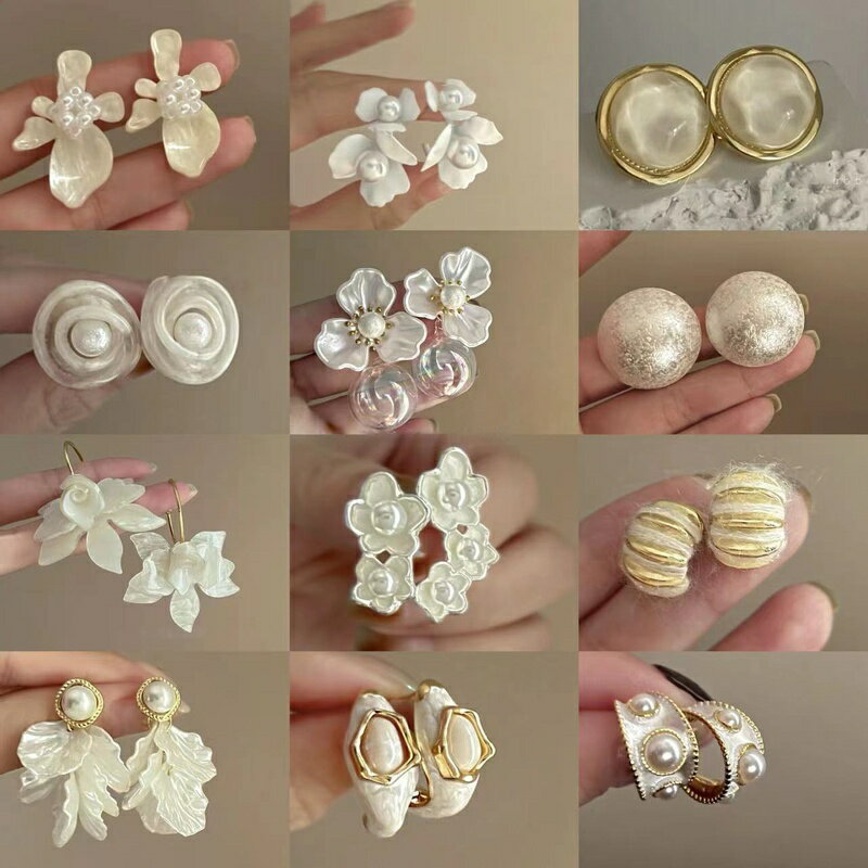 Rakuten - パール ピアス イヤリング レディース シンプル 真金メッキ 丸 合わせやすい デイリー 軽奢風 フォーマル 通勤 お呼ばれ プレゼント ギフト アクセサリー Runea Code