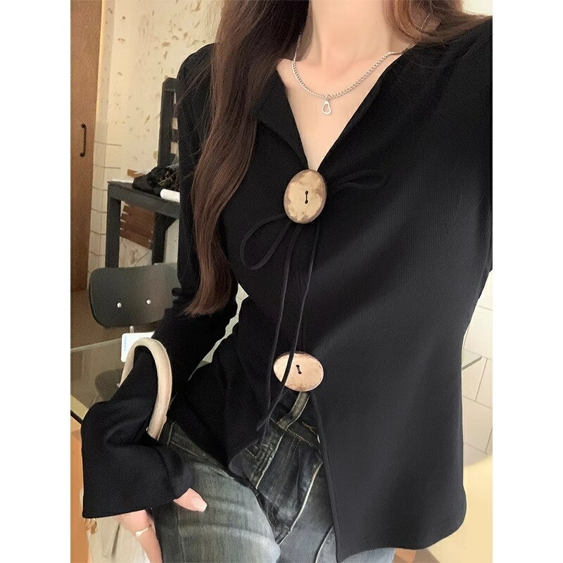 Rakuten - カットソー レディース 長袖 Vネック トップス スリット タイアップ ギャル系 ブラック 秋 冬 春 プルオーバー ニット デザイン オシャレ 着痩せ デート ナイト カジュアル 通勤 きれいめ 大人 Runea Code