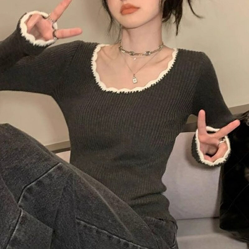 Crew Neck - ニット レディース セーター トップス 長袖 シャネル風 レトロ フリル フィット 秋冬 デザイン 上品 フェミニン デート オフィスカジュアル きれいめ プルオーバー グレー ベージュ Runea Code