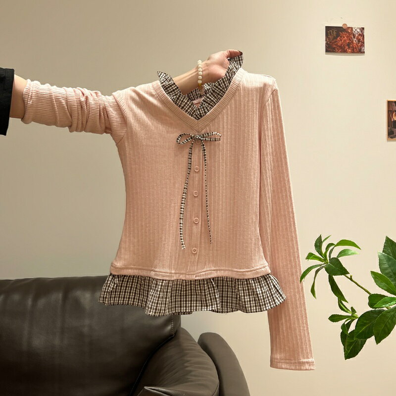 Rakuten - カットソー レディース 長袖 Vネック トップス フェイクツー フリル レーヨン きれいめ インナー 重ね着 チェック 木耳フリル 普段着 オフィス 春 新作 ピンク Runea Code