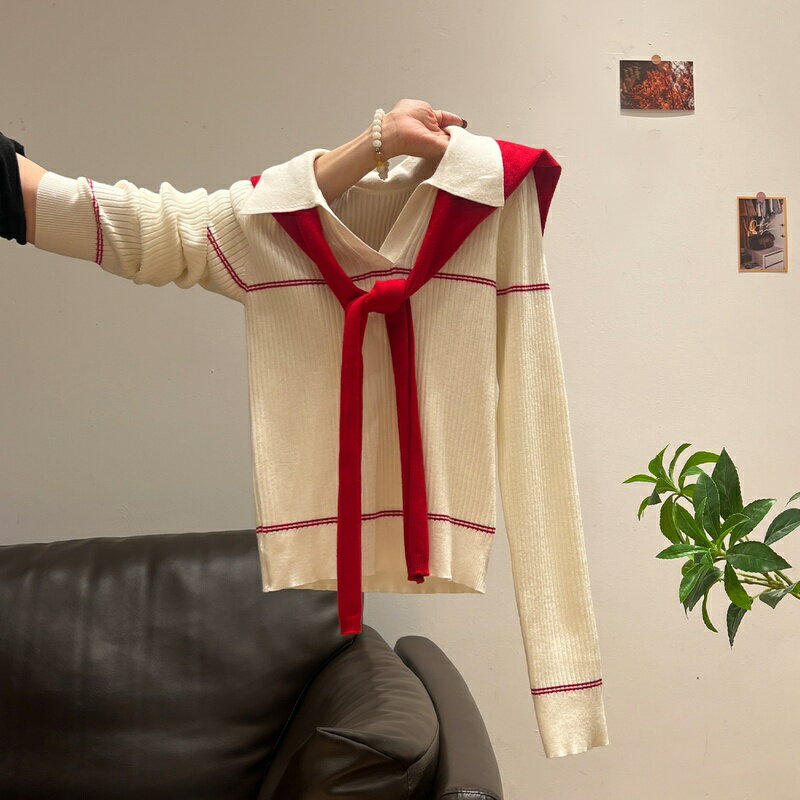 Rakuten - ニット レディース セーター 長袖 Vネック ツートン 赤 白 お正月 パーティー きれいめ フィット 秋冬 冬 プルオーバー トップス インナー 女性用 上品 おしゃれ Runea Code