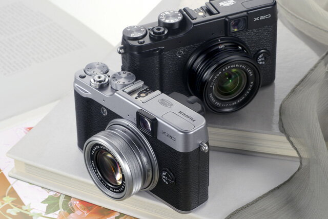 Fujifilm FinePix X20デジタルカメラ 水平見かけ視界約20度のクリアで広い視野をもつ光学ファインダーを搭載したレトロな外観の光学ファインダー搭載デジカメ【smtb-TK】4547410193039[02P05Nov16]