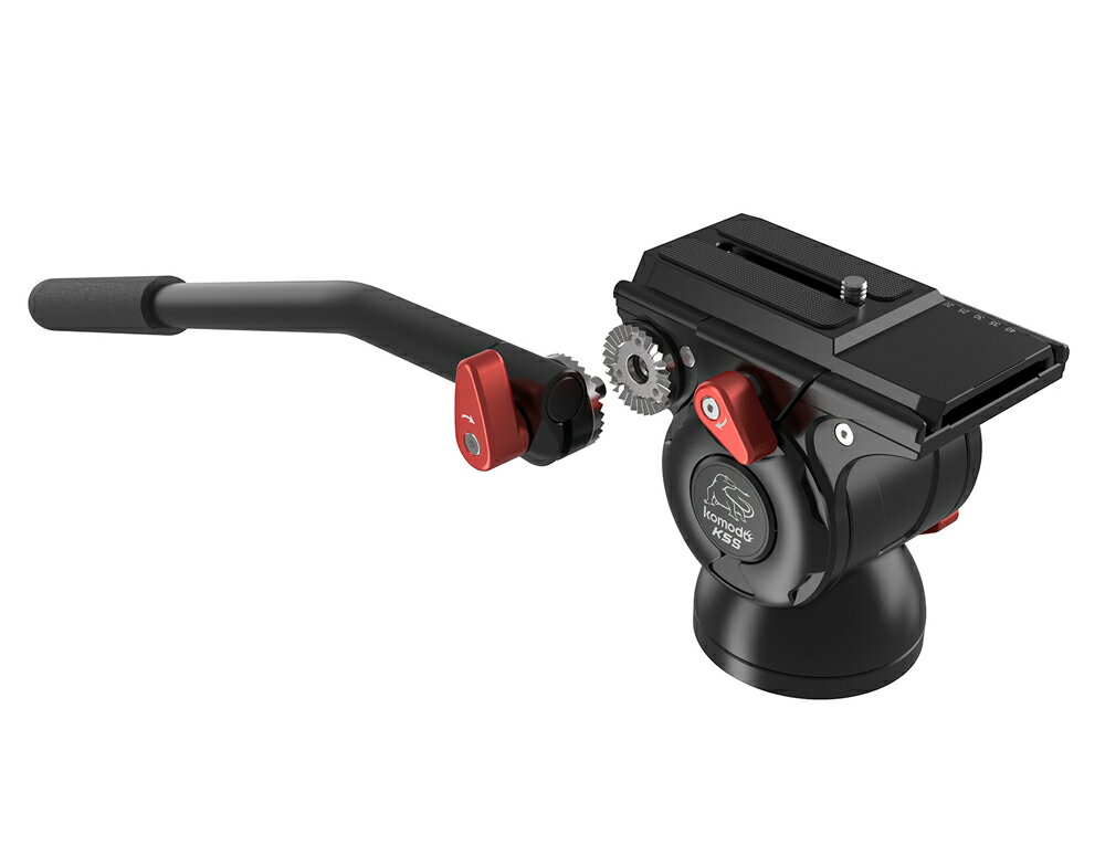 IFootage「Komodo K5S」は最大5kgまでのカメラをサポートするビデオ雲台「Komodo K5」の後継モデルです。 ・ 航空機素材クラスの高品質アルミ合金を採用、剛健性と軽量さを両立し、摩擦や腐食にも強い仕様です。 ・高精度ベアリングシステムを搭載。改良されたフルードヘッド構造により滑らかで安定した360°パン操作と-83°から +90°のティルト角操作を実現し、動く被写体を正確に捉えることができます。 ・クイックリリースプレートに段差をつけることで、大口径レンズの取り付けにも対応しています。またプレートの脱落を防止するセーフティストッパーを備えたクイックリリースシステムを搭載。 ・コンパクトながら高耐荷重、最大5kgまでのカメラをサポートします。（カウンターバランス力 2.4kg） ・パンハンドル取り付け部は左右にありどちらにも取り付け可能です。 ・前モデルに比べ、ベース部分を一回り大型化。安定性が向上。（ベース直径60mm ⇒ 65mm、厚み4mm ⇒ 7. 5mm） ・人間工学に基づき、各ノブを大型化することで操作性が向上。 ・水準器を搭載。 ベース直径　　　　：65mm ネジ穴　　　　　　：UNC 3/8-16 耐荷重　　　　　　：5kg (カウンターバランス力 2.4kg) 高さ　　　　　　　：106mm カメラ取り付けネジ：UNC 1/4-20 重量　　　　　　　：820g JANコード　　　：4906238826824