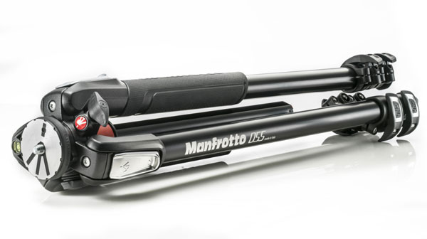 [耐加重 9kg]Manfrotto #MT055XPRO3 055プロアルミニウム三脚3段脚のみ[055シリーズリニューアルモデル！多彩な機能と剛性、耐加重に優れたアルミニウム3段三脚]【smtb-TK】[02P05Nov16]