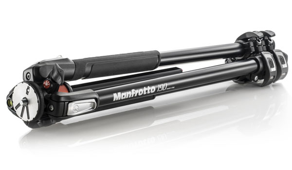[決算特価][耐加重 7kg]Manfrotto #MT190XPRO3 190プロアルミニウム三脚3段 [190XPROリニューアルモデルアルミ3段三脚。携帯性と実用性、耐荷重が向上！]【smtb-TK】[02P05Nov16]