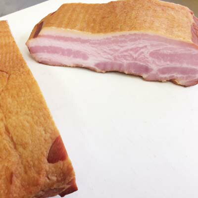 【手作りの為、申し訳ございませんが次回出荷6月14日(土)予定になります。】ミツマル燻製所・手作りスモークベーコン・（100g）[ギフト包装・熨斗付け不可]
