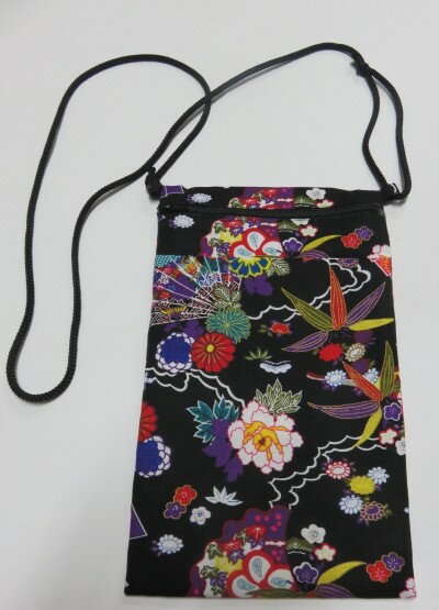 【在庫処分】ポシェット　巾着袋　小紋柄ポシェット　携帯も入るポシェット　ネコポス便発送無料　SJ-6..