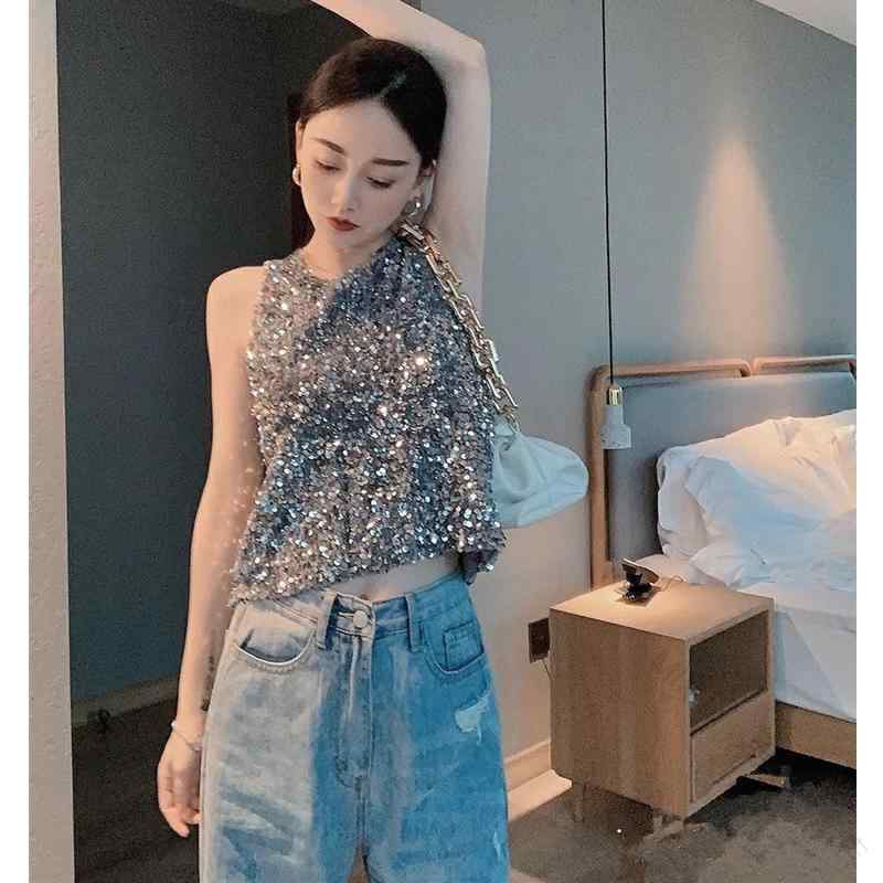 シーズン: 秋洋服の長さ：レギュラー服装バージョン：ストレートスタイル: ストラップ 【原産国／製造国: 中国】 .スパンコール トップス レディース タンクトップ ノースリーブ ストラップ ストレート シルバー キラキラ ラメ 派手 韓国ファッション 痩身 ゆったり おしゃれ ダンスウェア ステージ衣装 舞台衣装 パーティー衣装 イベント衣装 夏 秋 レディース服 ダンス衣装 発表会。華やかな輝きで写真映えしやすく、ライブやクラブ、発表会にもおすすめの人気アイテムです。。 指定された配送時間は承っておりません。【MIXNA - 楽天市場店】
