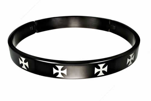 ブラックアイアンクロス バングル アームレット 腕輪 サージカルステンレス316L メンズ レディース 腕輪 手首 アクセサリー 二の腕 フリーサイズ 腕 ブレ...