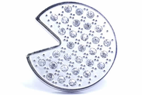 蓮の葉をモチーフにして作られた綺麗なステンレスピアス。散りばめたクリスタルのジュエルが高級感をプラス。ボディピアスの素材としてよく使われる医療用のサージカルステンレスを通常のピアスサイズで製作した人気のステンレスジュエリー。また素材が比較的...