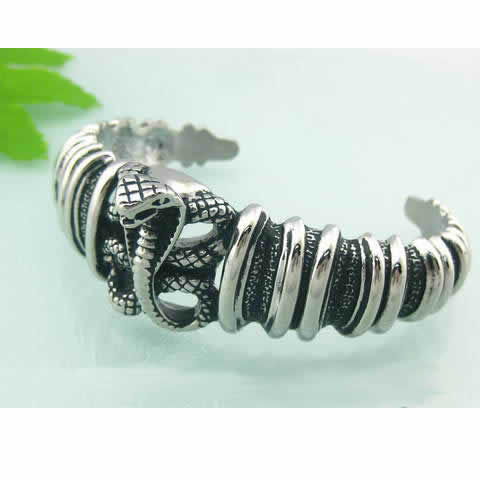 コブラ バングル アームレット 腕輪 サージカルステンレス316L メンズ レディース 腕輪 手首 アクセサリー 二の腕 フリーサイズ 腕 ブレスレット 固定型...