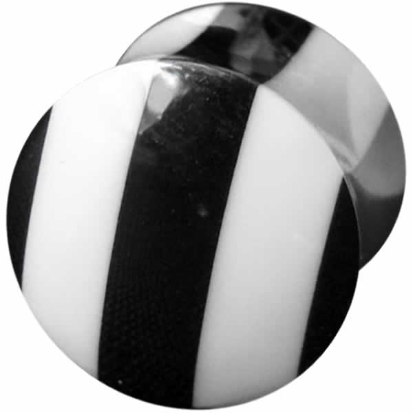 ストライプボーンプラグ/2ゲージ （2G） 0ゲージ （0G） 00ゲージ （00G） ボディピアス メンズ レディース 水牛の角と骨 天然素材 手作り 個性的 黒色 金属アレルギー対応 ダブルフレア 黒は角