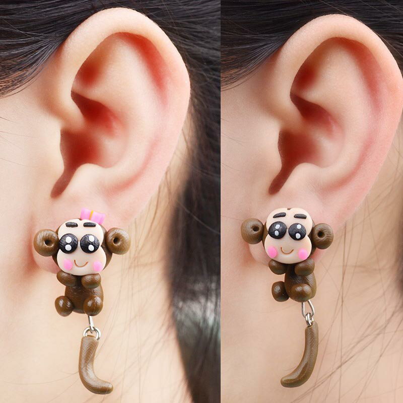 楽天ピアス専門ショップGreen Piercingフィギアピアス（ラブモンキー）/1個販売 さる 猿 バックキャッチピアス 面白 手作り ユニーク おもちゃ アニマル 動物 立体ピアス 3D おもしろ ファッションピアス 人形 ヌイグルミ 立体 オモシロ ネタ 笑 メンズ レディース ハンドメイド 20G 20ゲージ 可愛い 手作り