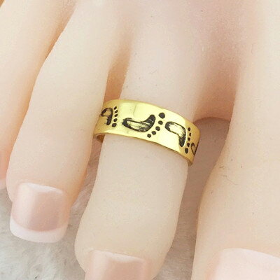 フットマークトゥリング ゴールド 金色 おもしろ 面白い 足の指輪 トーリング 足のリング ピンキーリング フリーサイズ レディース メンズ 足形 面白 チップ...