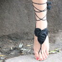 ローズベアフットサンダル(ブラック)/ペア販売 アンクレット 素足 裸足 コットン 綿 手編み 刺繍 レース 黒色 花 フラワー バラ 薔薇 裸足 素足 足首 サンダル ブーツ ミュール ビーチ 手首 砂浜 アクセサリー 両足 片足 編み上げ 生足 ボヘミアン トゥリング 足の指輪