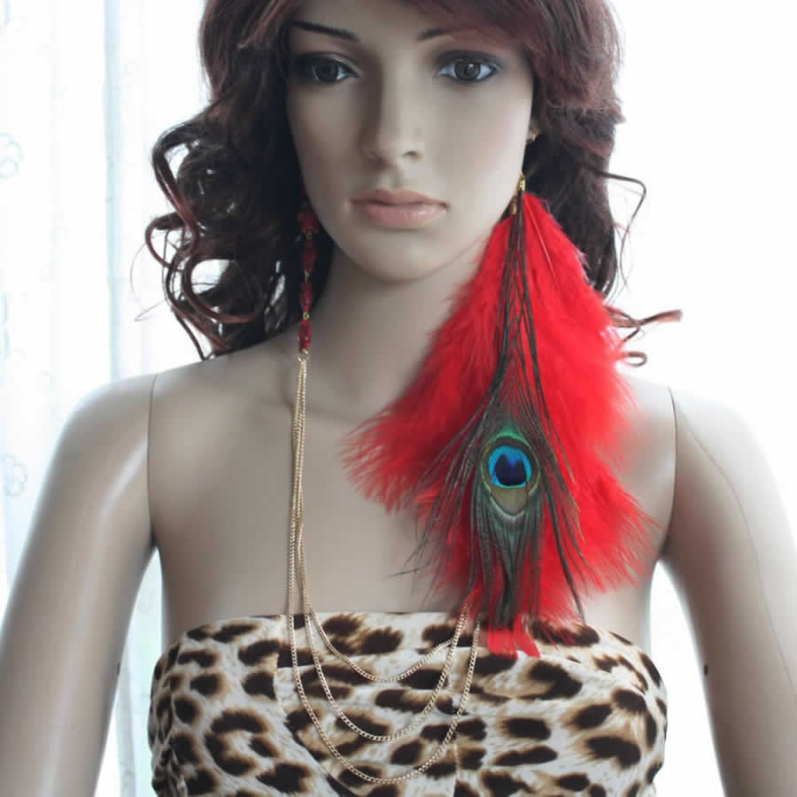 ボヘミアンフェザー（キバシリ） ピアスとイヤリングから選べます サージカルステンレス316L アメリカ..