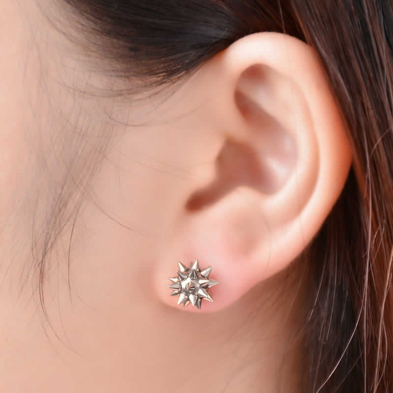 ピアス専門ショップGreen Piercingのイガグリボディピアス 16ゲージ 16G 軟骨 ヘリックス 耳 ボディピアス トラガス アンテナ 面白いボディーピアス メンズ レディース サージカルステンレス316L おもしろ ストレートバーベル ネジボール ブラック 黒色 金色 ゴールド シルバー 銀色 トゲトゲ スパイク コーン｜アングル2