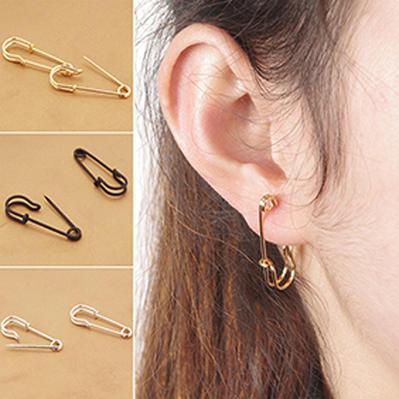 楽天ピアス専門ショップGreen Piercing[ 面白い ピアス 安全ピン] セーフティピンピアス 1個販売 安ピン おもしろ ユニーク 20G 20ゲージ メンズ レディース 揺れる リングピアス ファッションピアス シングルピアス ゴールド シルバー ブラック 金色 黒色 銀色 オモシロ 個性 コスプレ ユニーク 男性 女性 ギフト