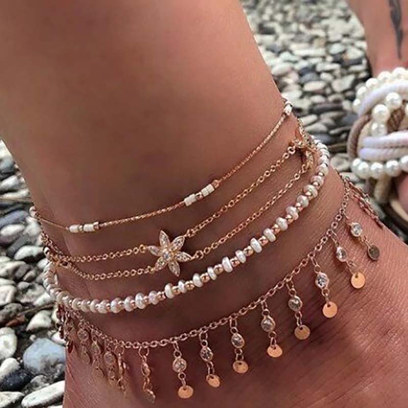 ゴールドチェーンホワイトビーズアンクレット ゴールドフラワーアンクレット 4本セット 4連 4個 ブレスレット ゴールドチェーン 金色 白色 花 チャーム クリ...