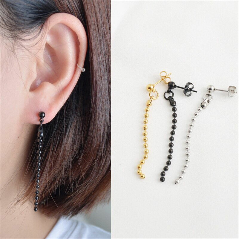 楽天ピアス専門ショップGreen Piercingロングボールチェーンステンレスピアス 1個販売 片耳分 シルバー ブラック ゴールド 銀色 金色 黒色 シンプル おもしろい 面白い 20G 20ゲージ レディース メンズ ペアルック キャッチピアス 軟骨 耳たぶ スタッドピアス 個性的 大人 ユニーク 綺麗 揺れる チャーム