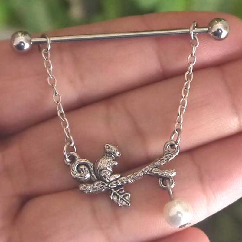[14G インダストリアル 長いバーベル] リス パールチャーム ストレートバーベル 14ゲージ ボディピアス メガバーベル メンズ レディース 長い ロングバーベル つなぐ サージカルステンレス316L おもしろい 面白い 可愛い 真珠 チェーン 揺れる 小枝 動物 アニマル 栗鼠 りす