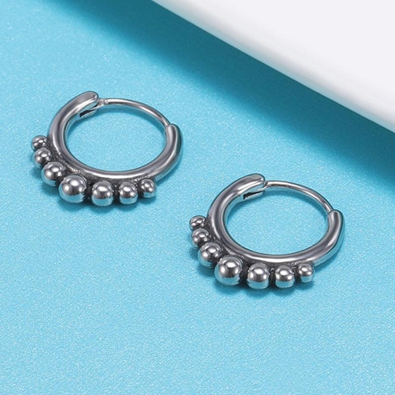 エスニックボール フープピアス 1個販売 リングピアス シルバー 銀色 18G 18ゲージ...