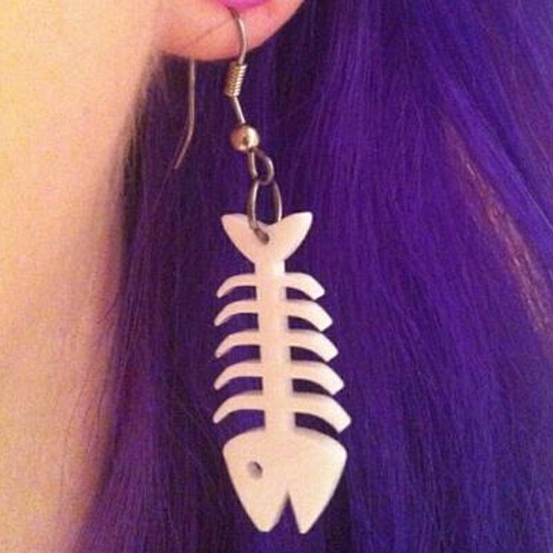 フィッシュボーンステンレスピアス/1個販売 サカナ 骨 魚 サージカルステンレス316L 面白い オモシロピ..