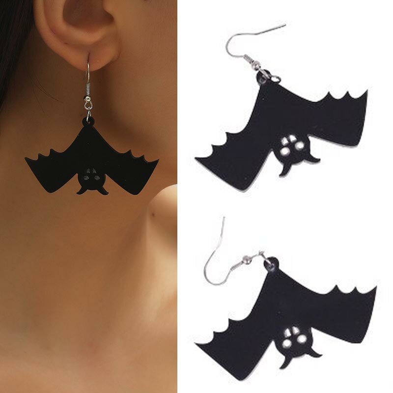 樂天商城 - ブラックアクリルコウモリフックピアス 1ペア 20G 20ゲージ ハロウィーン ハロウイン 仮装 メンズ レディース 男子 女子 黒色 丸型 丸い バット 蝙蝠 こうもり 吸血鬼 ドラキュラ バンパイヤ バンパイア 逆さま 逆 つられる 面白い おもしろ 影絵 シルエット 両耳 彼氏 彼女