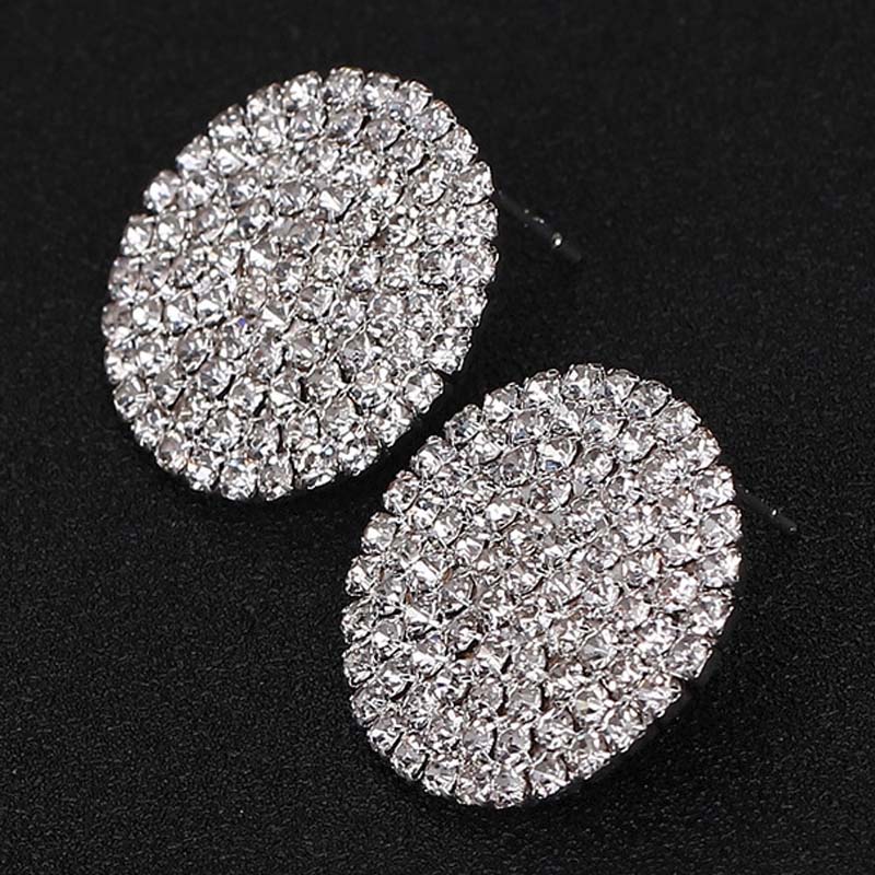 ピアス専門ショップGreen Piercingのビッグラウンド クリスタルウエディングジュエリーピアス 1ペア シルバー 結婚式 新婦 結婚式 披露宴 貸衣装 記念写真 撮影 ジルコニア ラインストーン レディース プレゼント 20G 20ゲージ 女性 ブライダル 花嫁 綺麗 おしゃれ 人気 コンサート キラキラ 大人可愛い 丸い｜アングル3