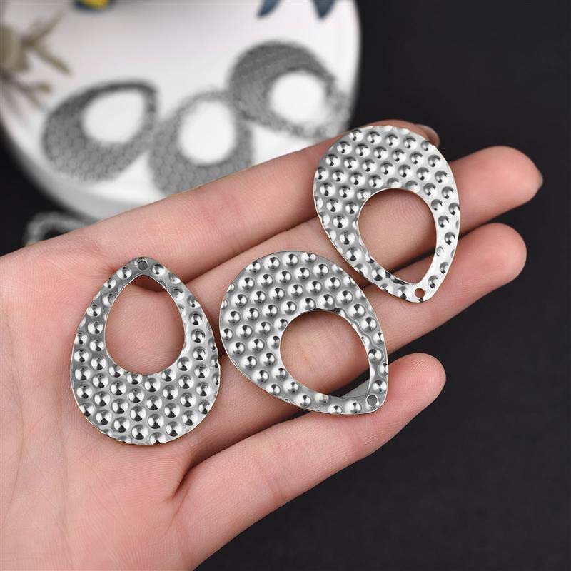 ピアス専門ショップGreen Piercingのステンレス製 DIY穴あきチャーム （ティアードロップ）1個 金色 ゴールド 銀色 シルバー 涙 雫 凹凸 滴 ティアドロップ 穴開き クラフト 部品 金具 製作 ペンダントトップ パーツ ピアス アクセサリー DIY用 メンズ レディース 手作り ハンドメイド 修理 自作 男性 女性｜アングル2
