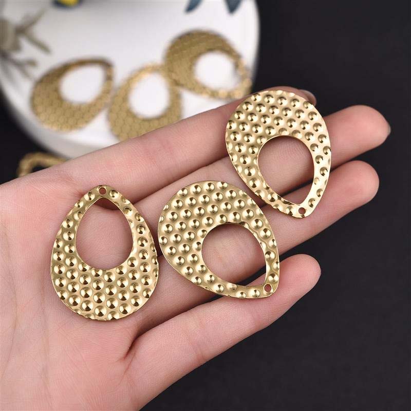 ピアス専門ショップGreen Piercingのステンレス製 DIY穴あきチャーム （ティアードロップ）1個 金色 ゴールド 銀色 シルバー 涙 雫 凹凸 滴 ティアドロップ 穴開き クラフト 部品 金具 製作 ペンダントトップ パーツ ピアス アクセサリー DIY用 メンズ レディース 手作り ハンドメイド 修理 自作 男性 女性｜アングル3