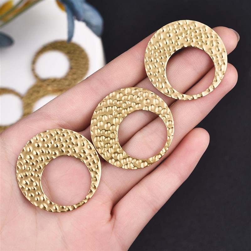 ピアス専門ショップGreen Piercingのステンレス製 DIY穴あきチャーム （ムーンソルト）1個 金色 ゴールド 銀色 シルバー 三日月 丸型 丸い 穴開き 凹凸 穴開き ラウンド クラフト 部品 金具 製作 ペンダントトップ パーツ ピアス アクセサリー DIY用 メンズ レディース 手作り ハンドメイド 修理 自作 男性 女性｜アングル3