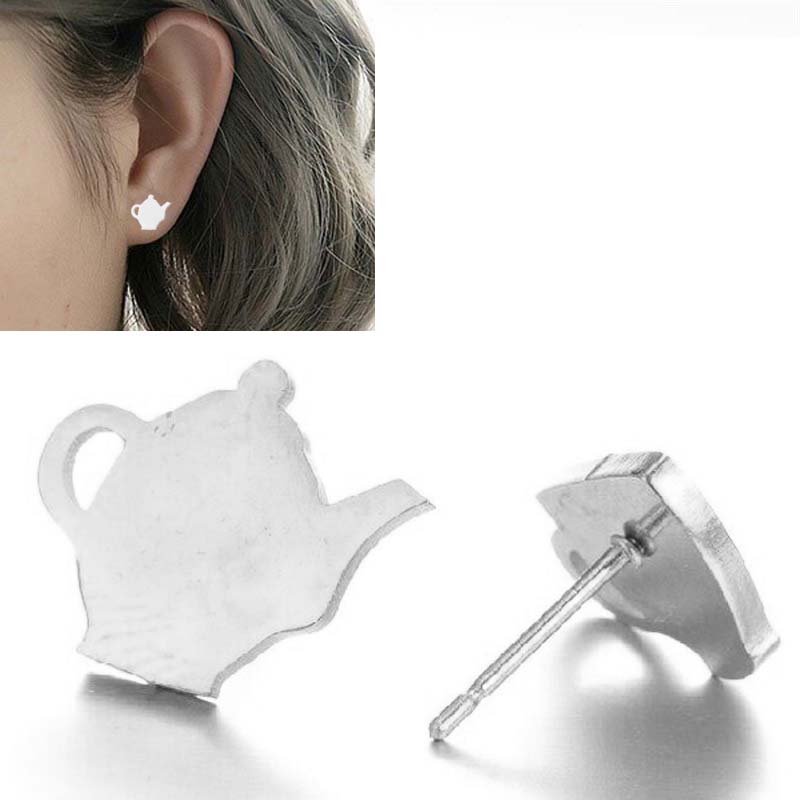 ティーポットとソーサー ステンレスピアス(1ペア)両耳 ファッションピアス おもしろい オモシロイ 急須 お茶 紅茶 コップ カップ 男 女 銀色 シルバー メ...