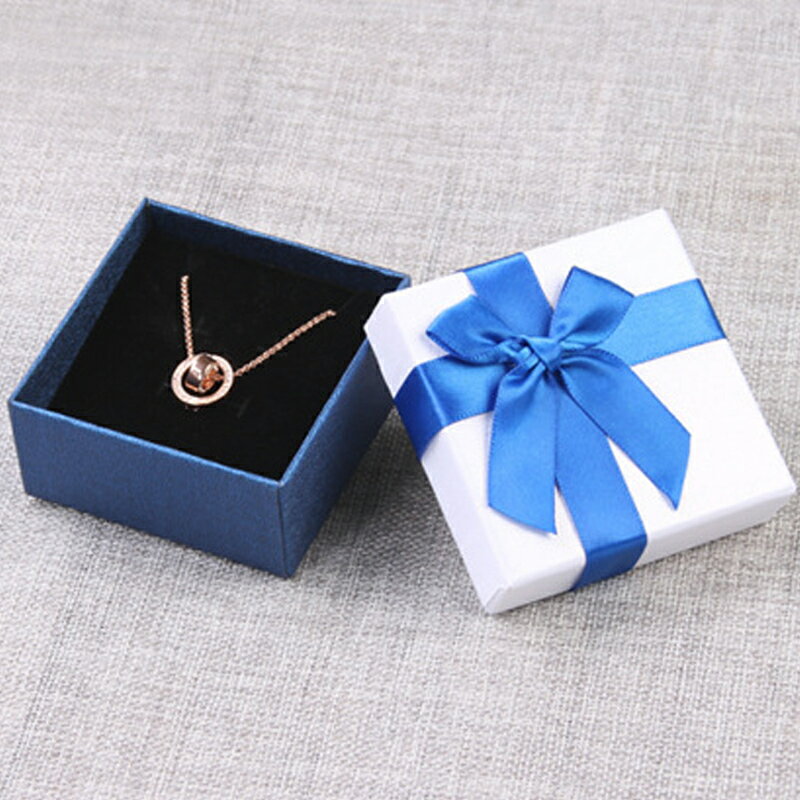 ブルーリボンラッピングボックス(75mmx75mmx35mm)1個販売 白色 箱 青色 指輪 リング ネックレス チョーカー ペンダント ブレスレット ピアス ...